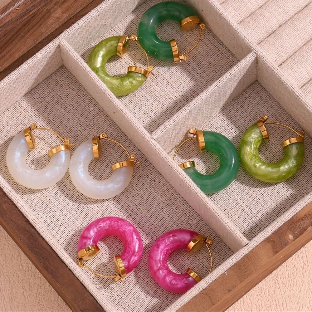 Green Portofino Diva 18K Gold Stainless Steel Hoop Earrings - Picture 14 of 17